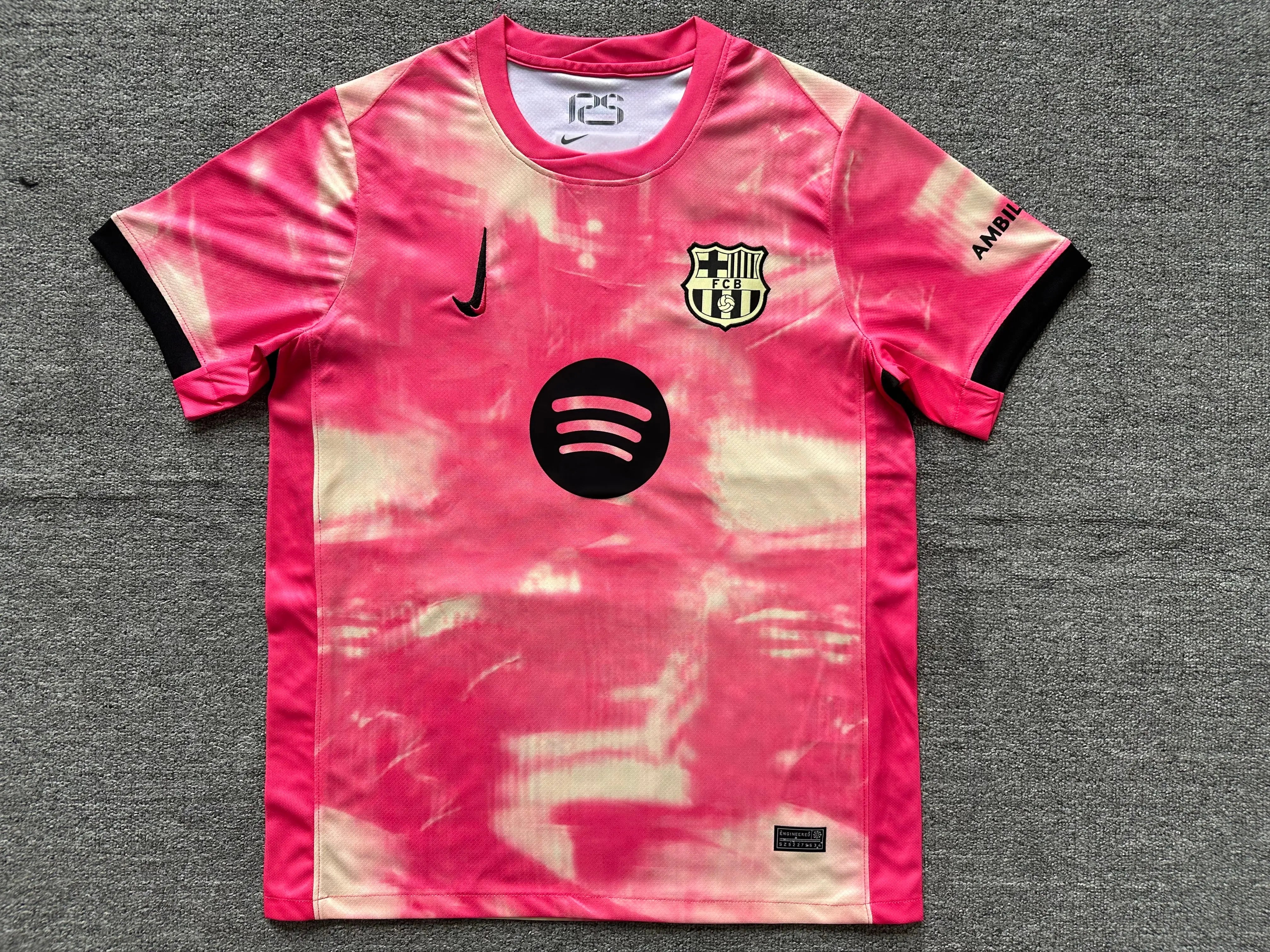 maillot Barcelone rose 2025 kronosfoot