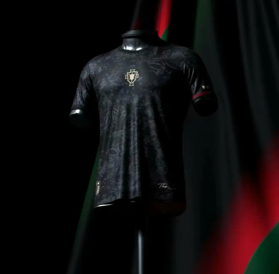Le Portugal Dévoile Un Maillot Pour Fêter Les 100 Ans De Son Premier Match Officiel Le Portugal Dévoile Un Maillot Pour Fêter Les 100 Ans De Son Premier Match Officiel