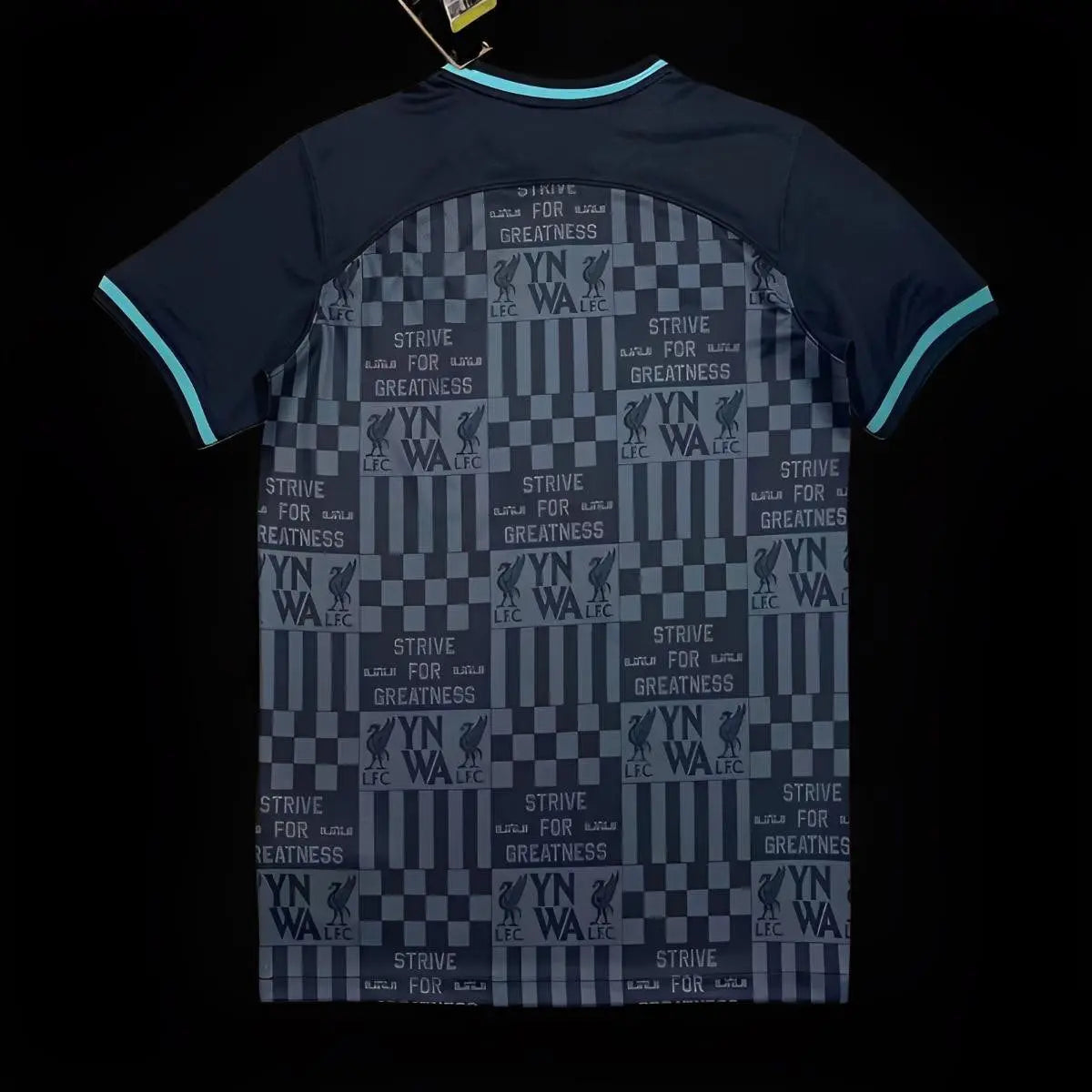 Liverpool x LeBron YNWA Édition limitée 2023 2024 L'Univers Du Maillot