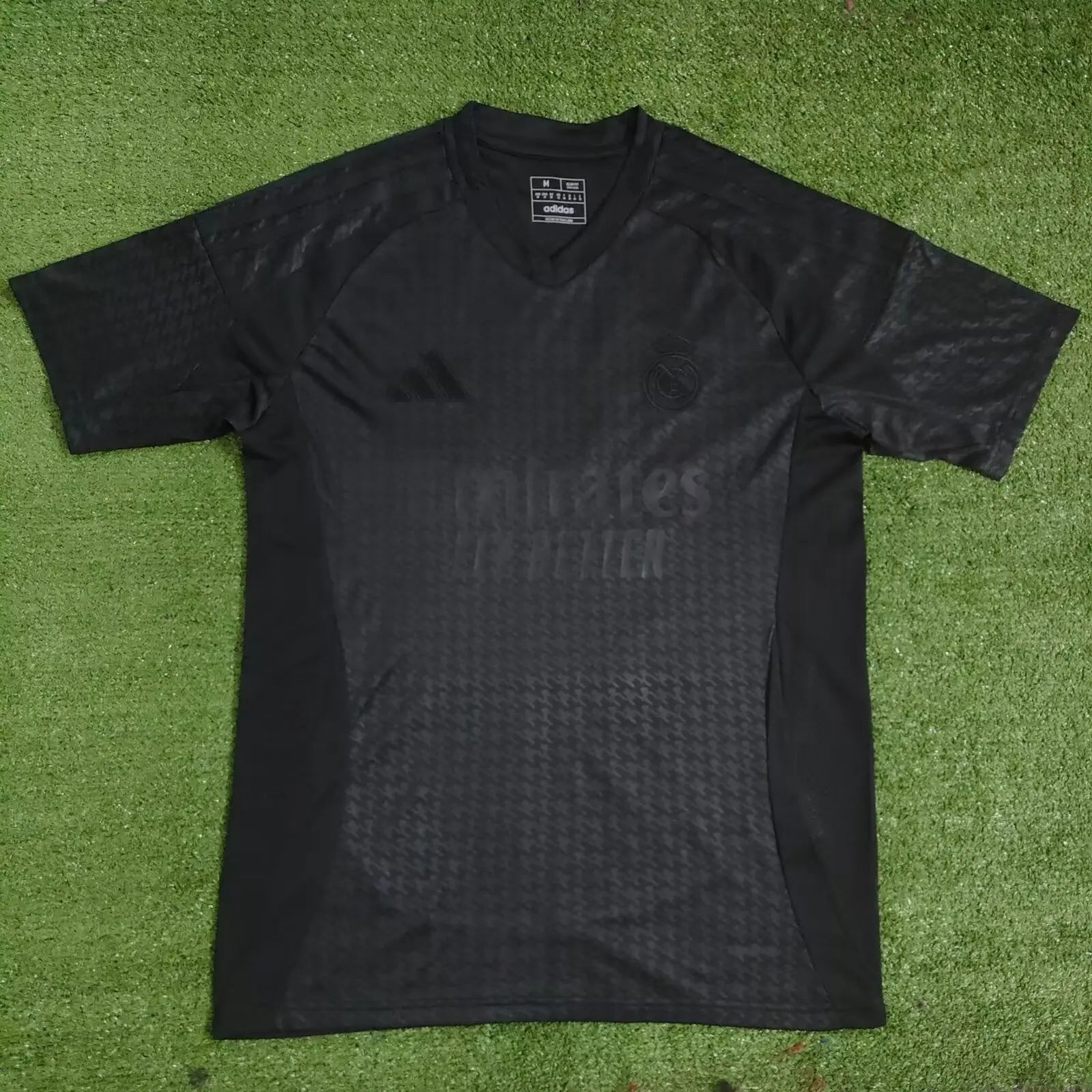 Maillot 24/25 Real Madrid Spécial Noir L'Univers Du Maillot