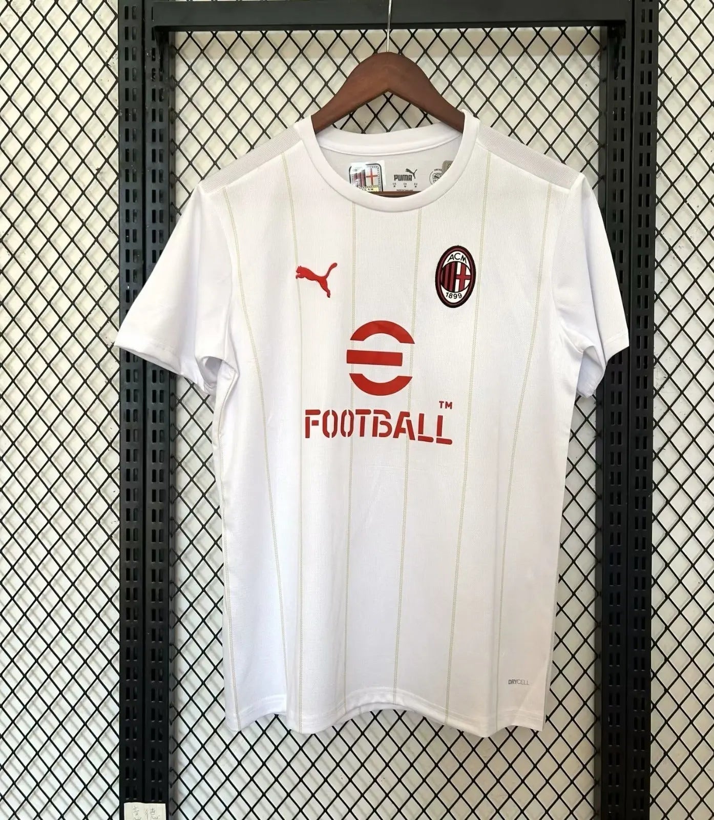 Maillot 25/26 AC Milan Blanc L'Univers Du Maillot