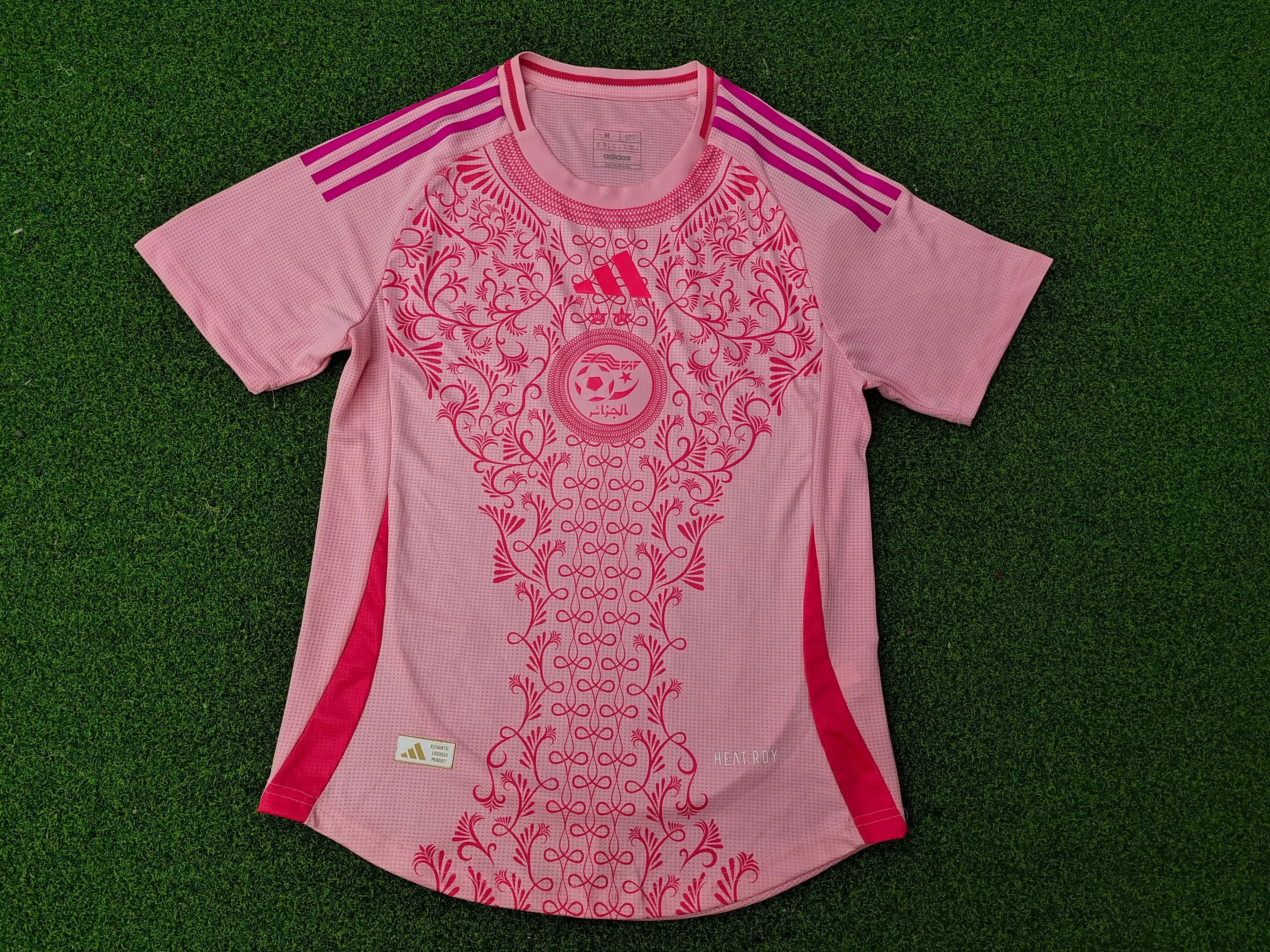 Maillot 24/25 Algérie Spécial Rose L'Univers Du Maillot