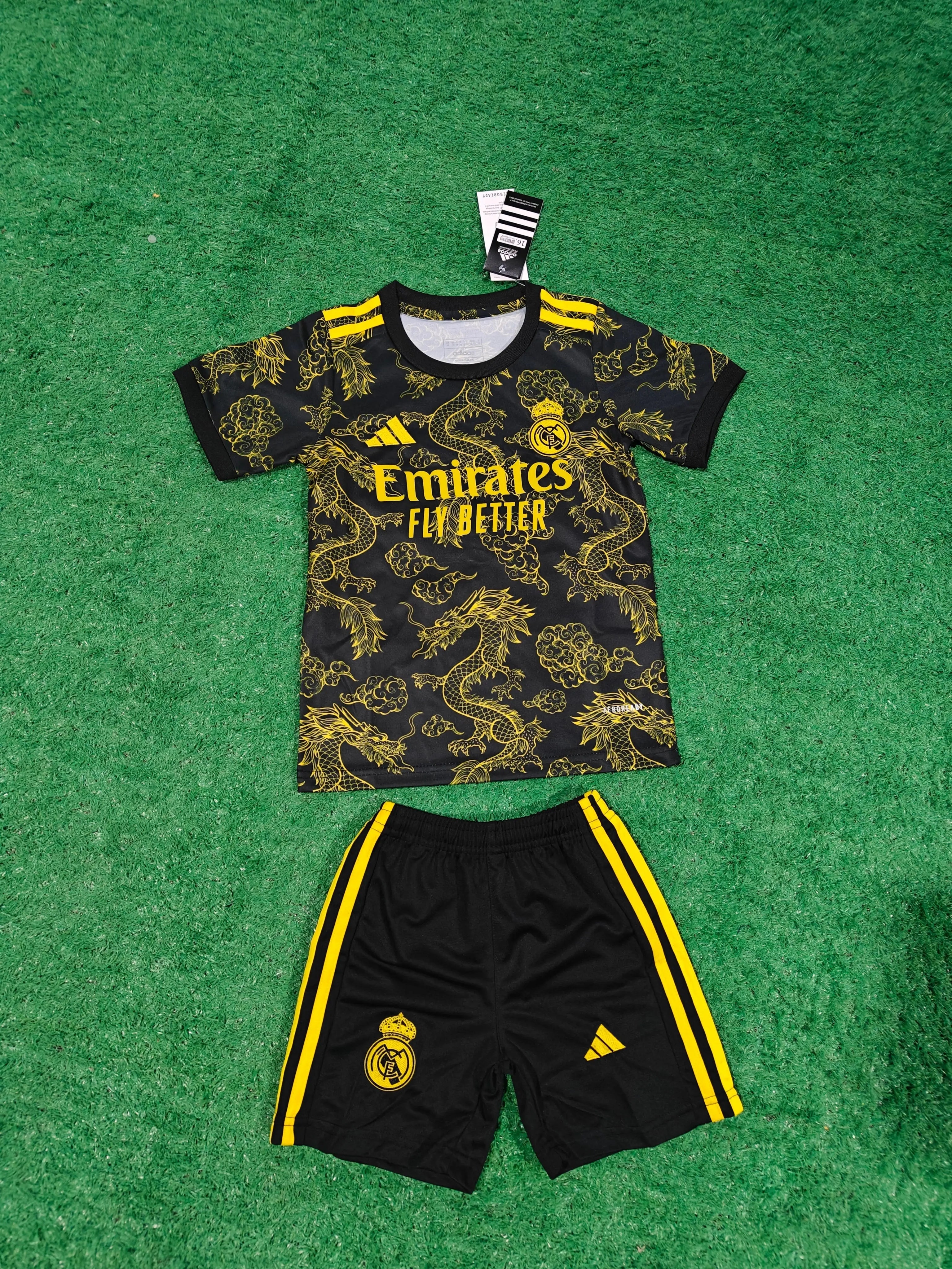 24/25 Ensemble Enfant Real Madrid Spécial L'Univers Du Maillot