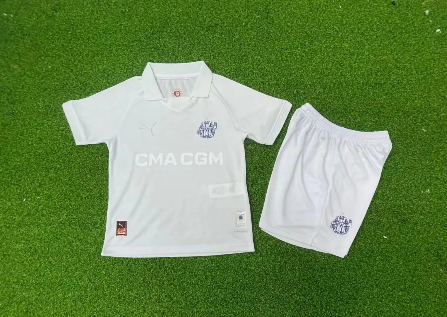 24/25 Ensemble Enfant Olympique de Marseille Spécial L'Univers Du Maillot