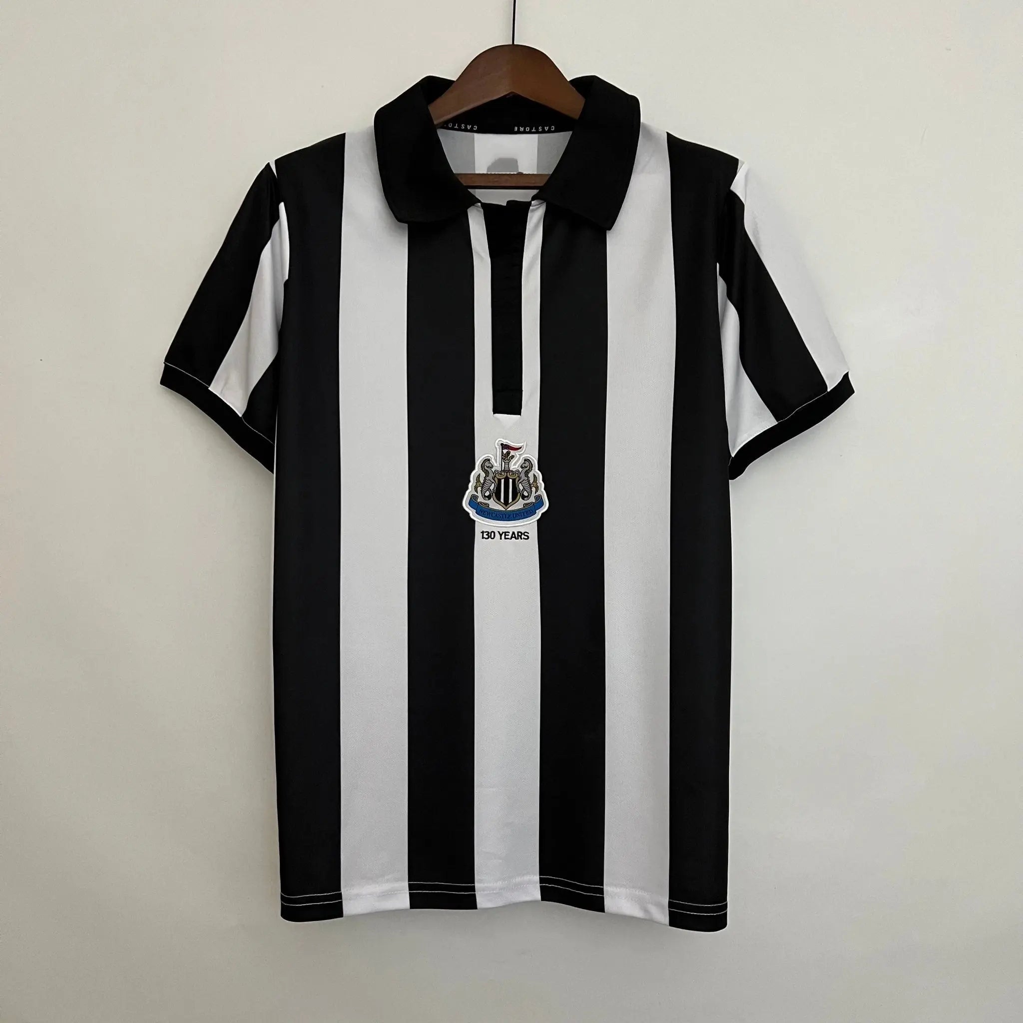 Newcastle Édition spéciale 130ème Anniversaire 2023 2024 L'Univers Du Maillot