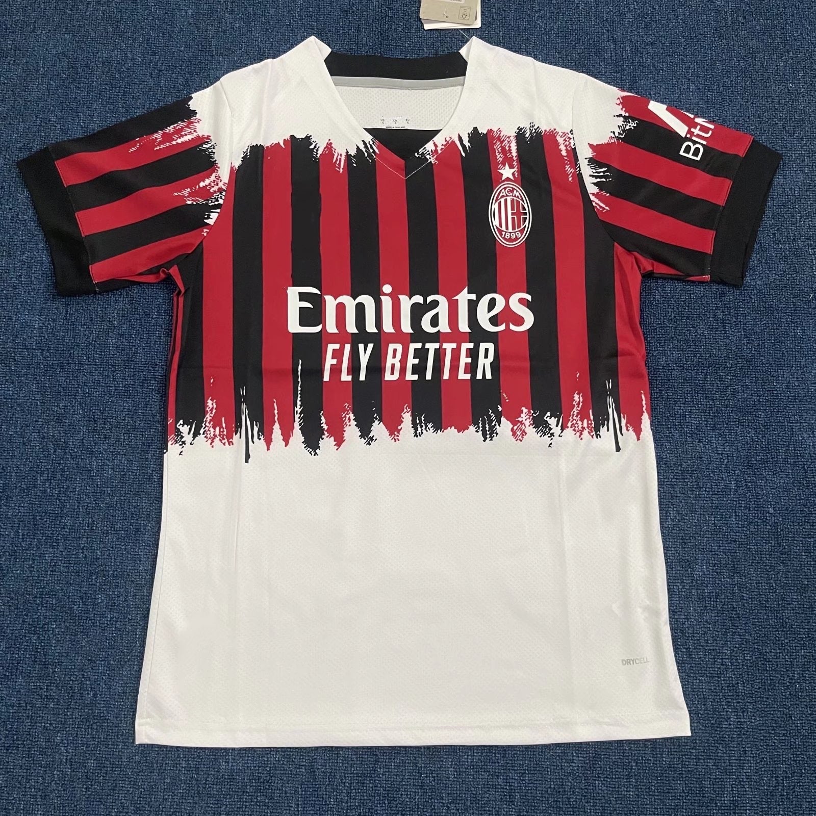 AC Milan Édition spéciale 2022 2023 L'Univers Du Maillot