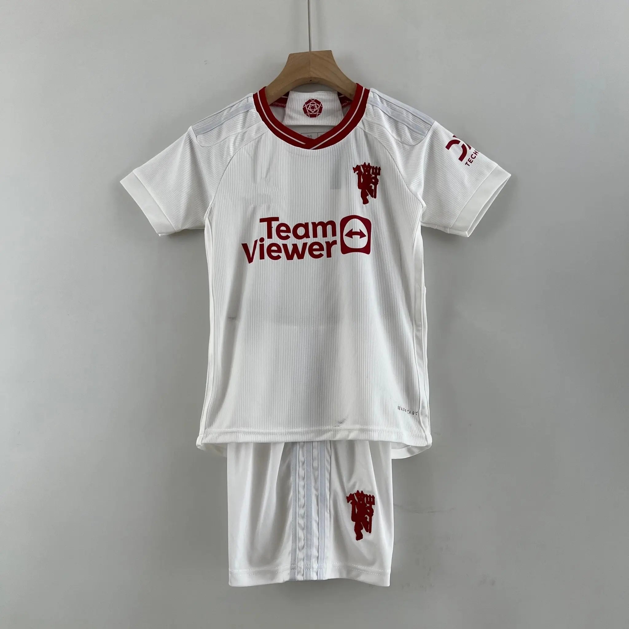 Manchester United maillot third ensemble Enfant 2023 2024 L'Univers Du Maillot