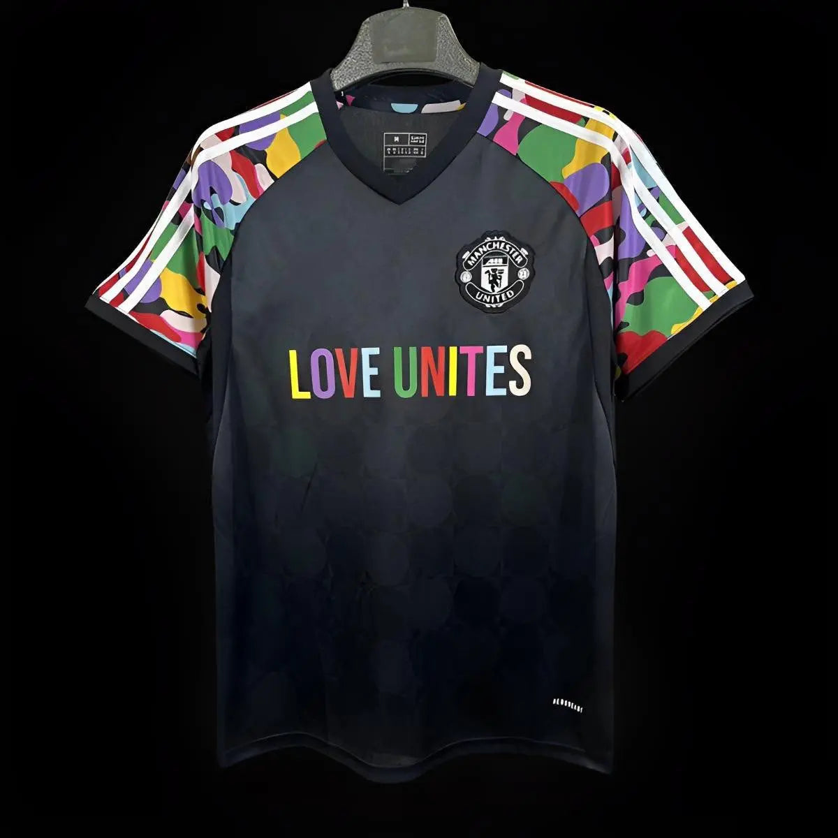 Manchester United maillot Édition « Love Unites » 2023 2024 L'Univers Du Maillot
