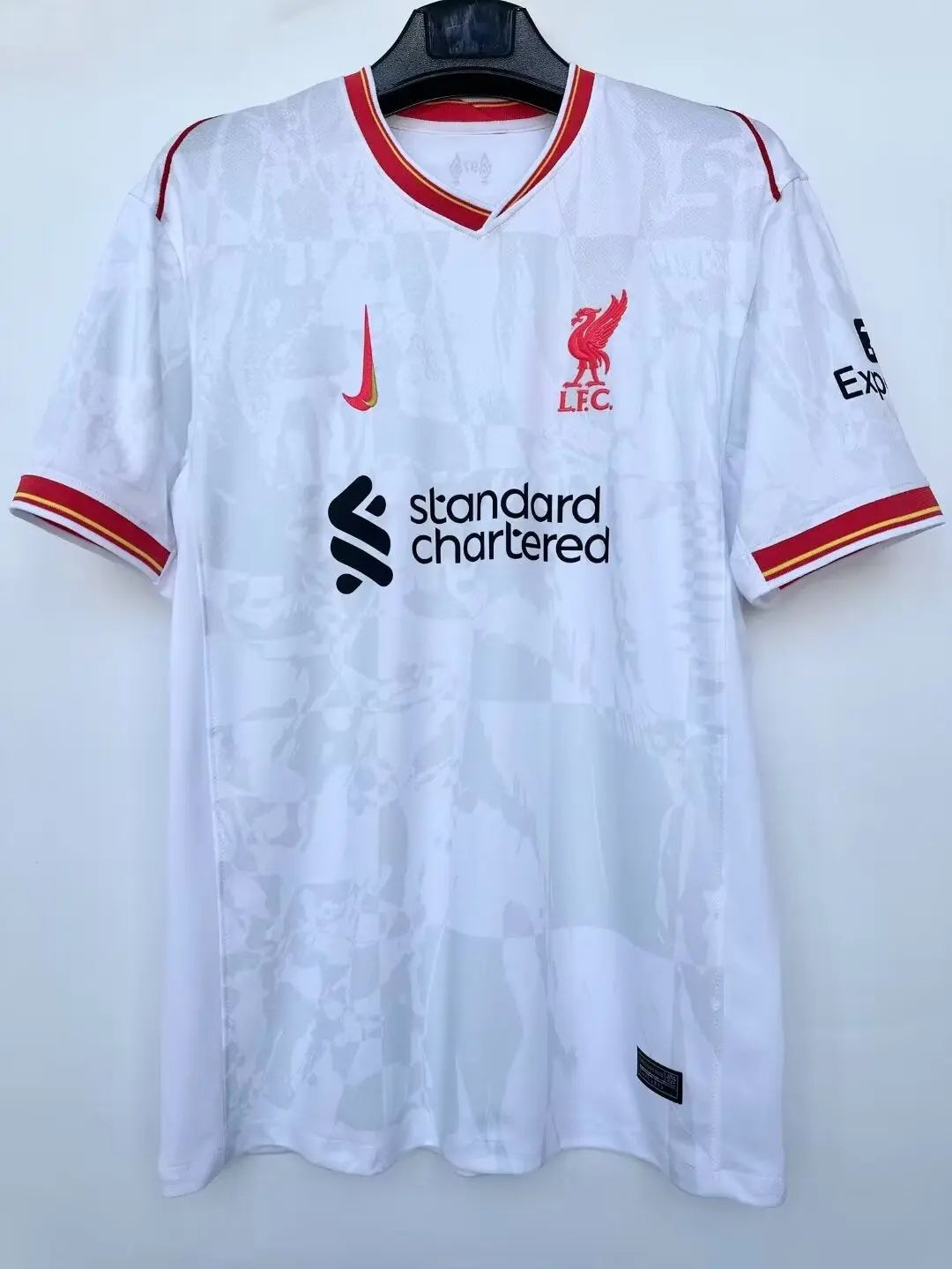 Maillot 24/25 Liverpool Blanc L'Univers Du Maillot