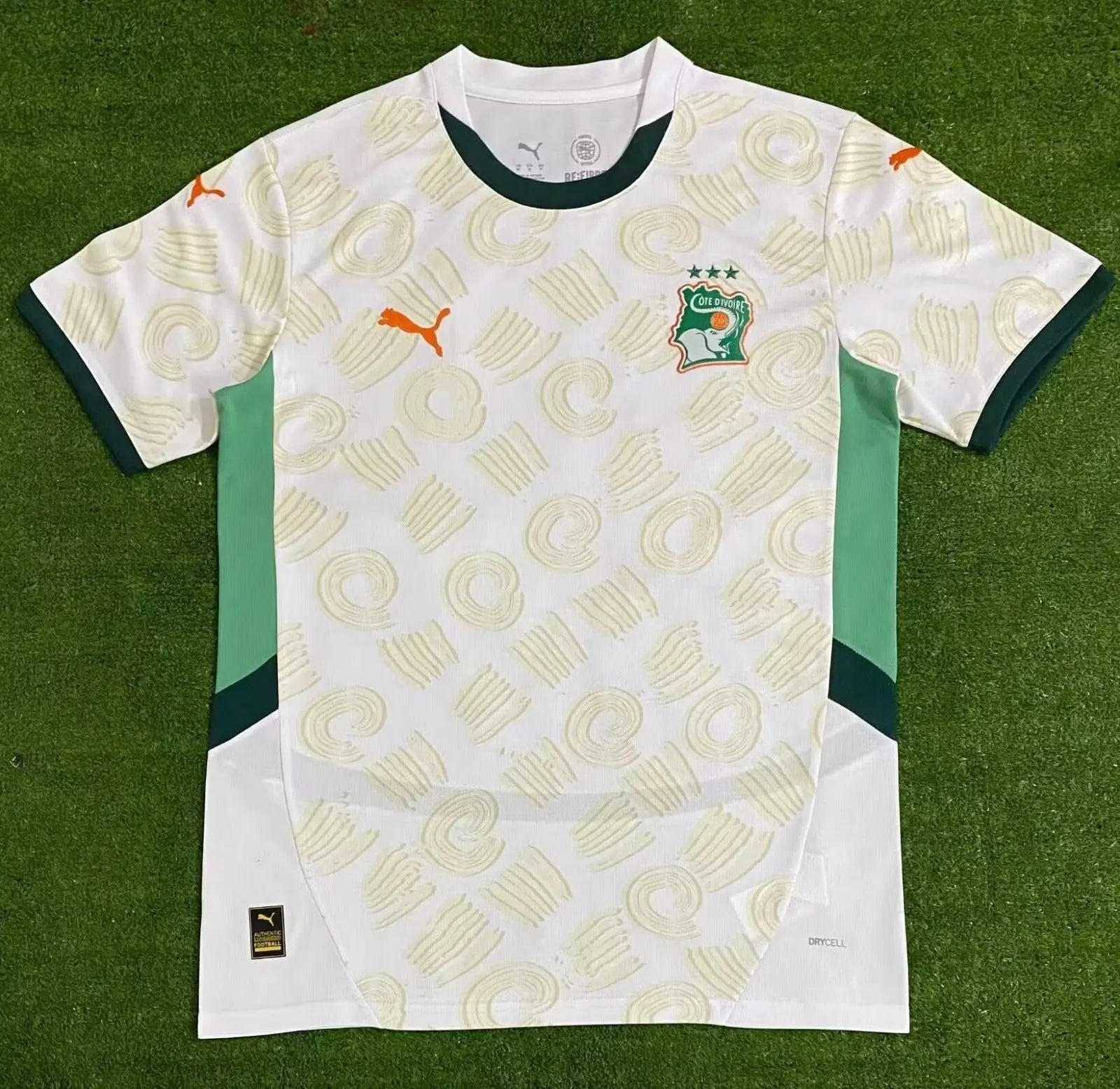 Maillot 24/25 Côte d'Ivoire Spécial L'Univers Du Maillot