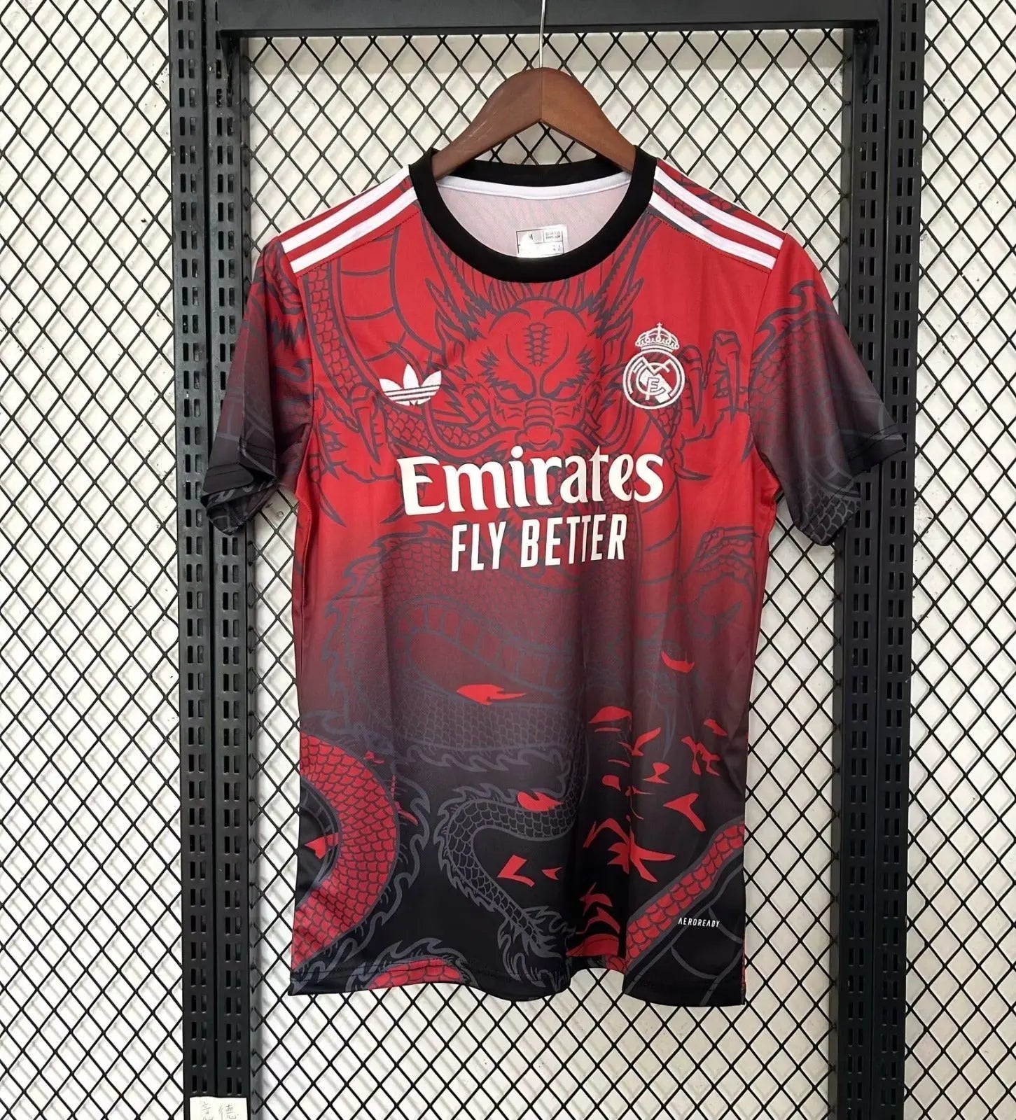 Maillot 24/25 Real Madrid Rouge Spécial L'Univers Du Maillot