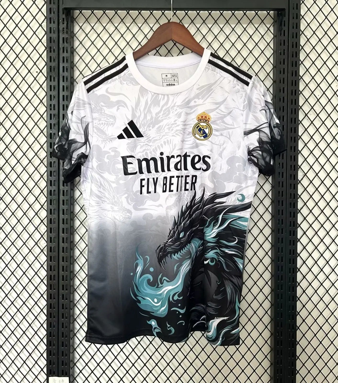 Maillot 24/25 Real Madrid Blanc Spécial Dragon L'Univers Du Maillot