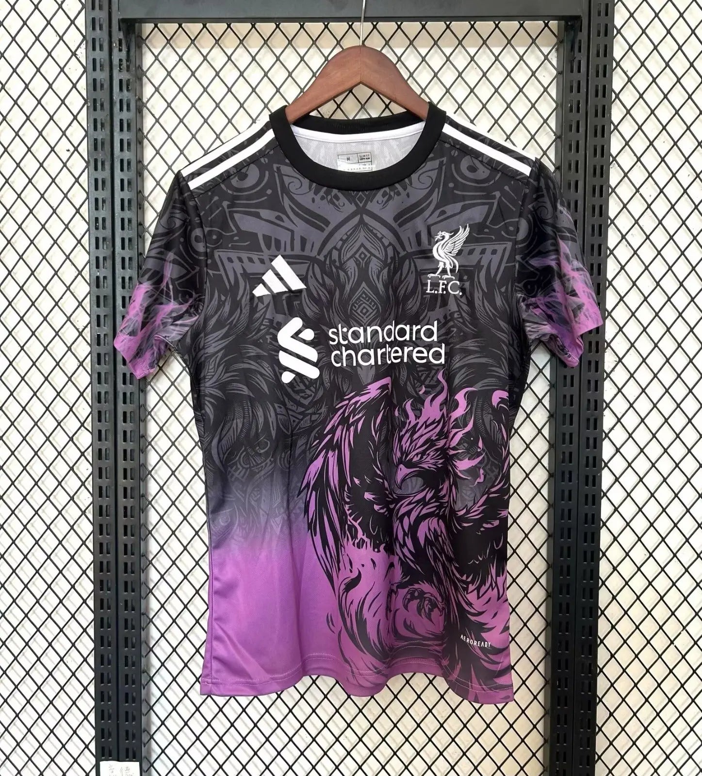 Maillot 24/25 Liverpool Noir Spécial Dragon L'Univers Du Maillot