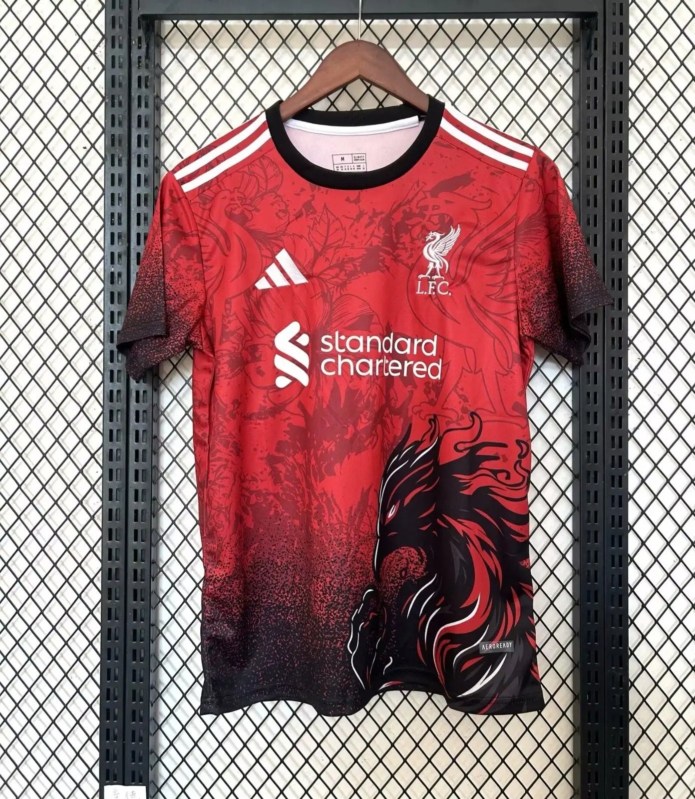 Maillot 24/25 Liverpool Rouge Spécial Dragon L'Univers Du Maillot