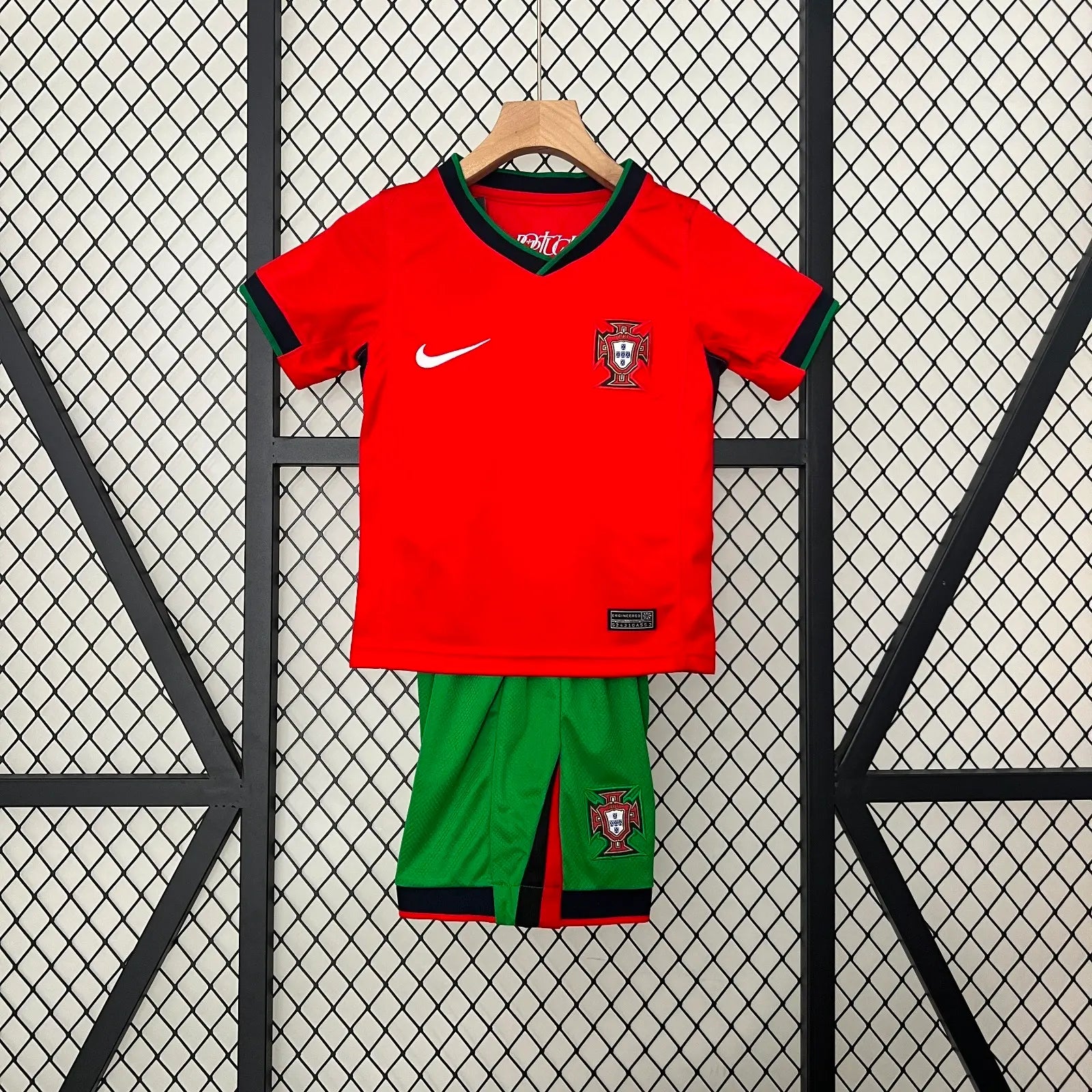 24/25 Ensemble Enfant Portugal L'Univers Du Maillot