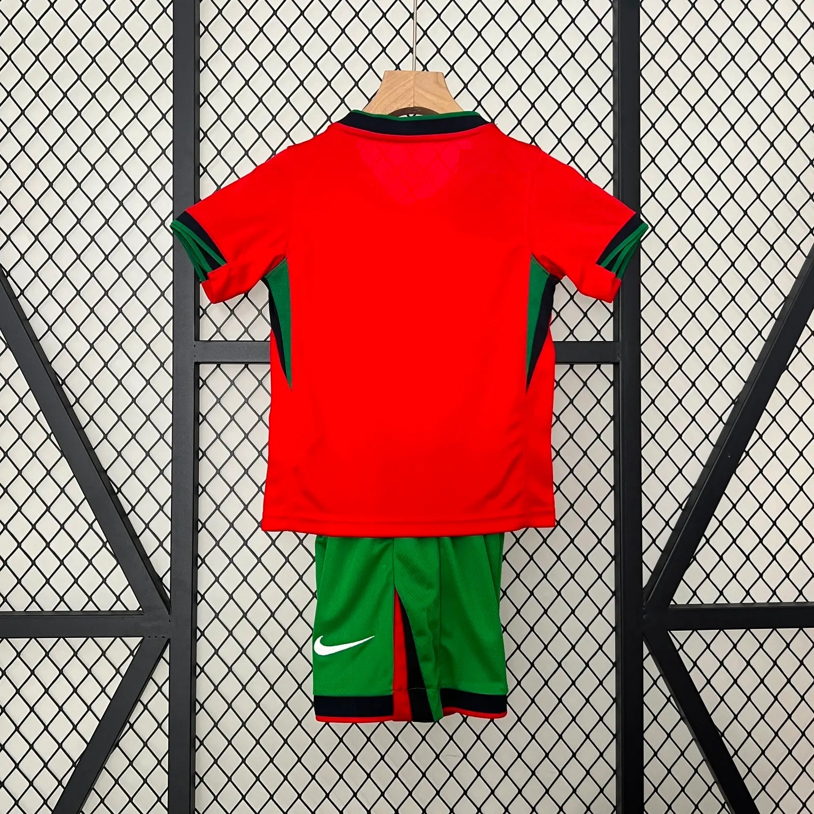 24/25 Ensemble Enfant Portugal L'Univers Du Maillot