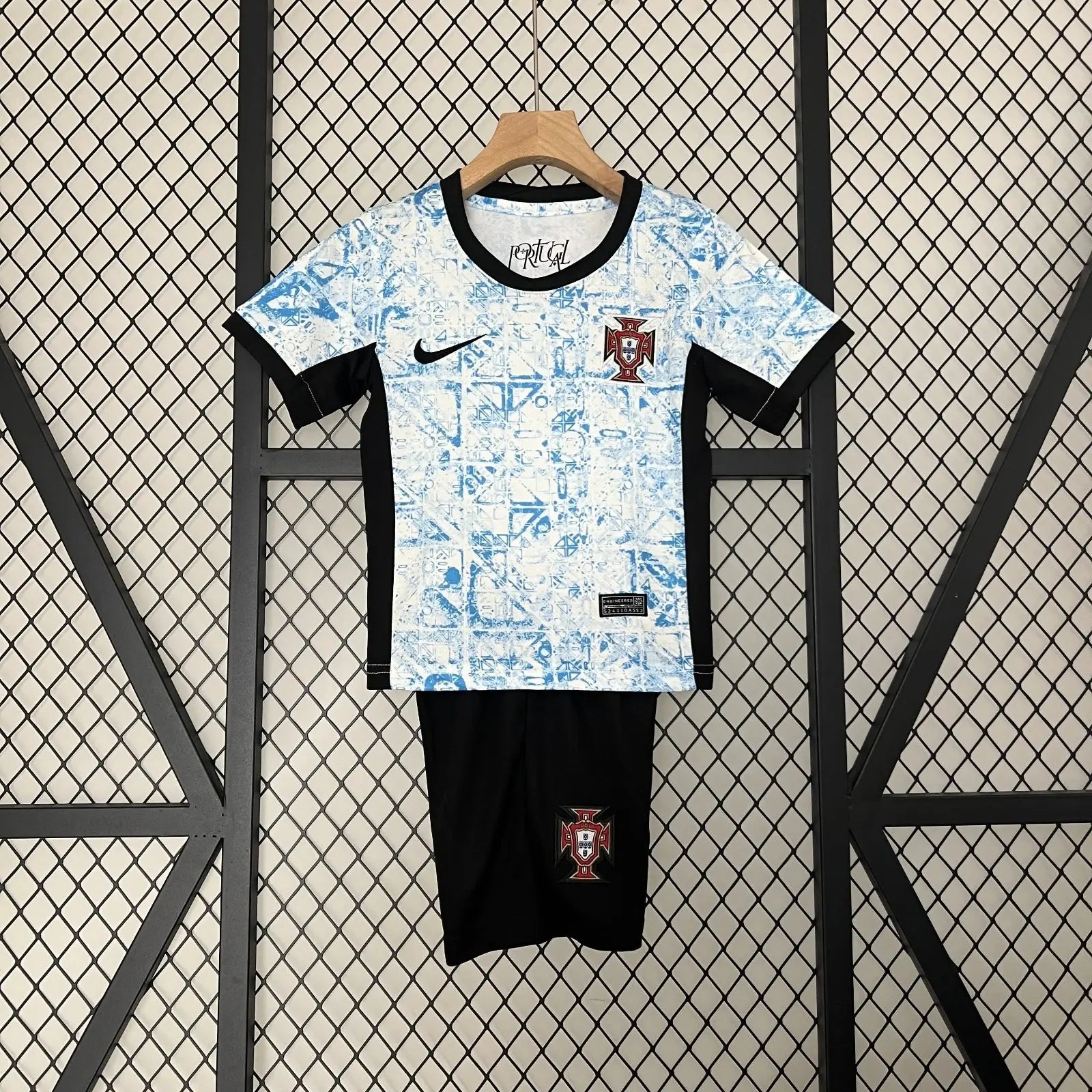 24/25 Ensemble Enfant Portugal L'Univers Du Maillot